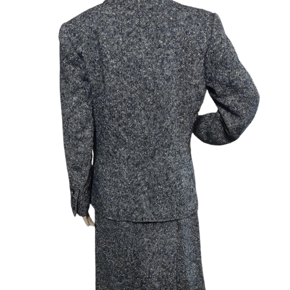 YVES SAINT LAURENT WOOL 2 PIECE DRESS SUIT - Picture 3 of 6